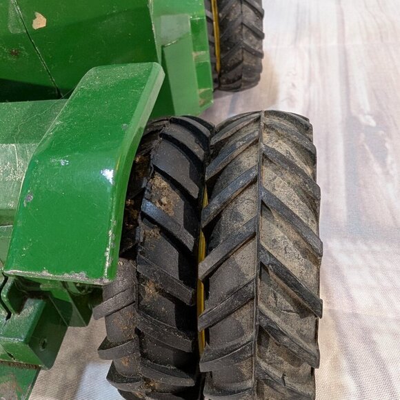 ERTL John Deere Articulated 8650 (?) 4-Wheel Drive Tractor W/Duals 1/16 Vintage - Picture 14 of 16